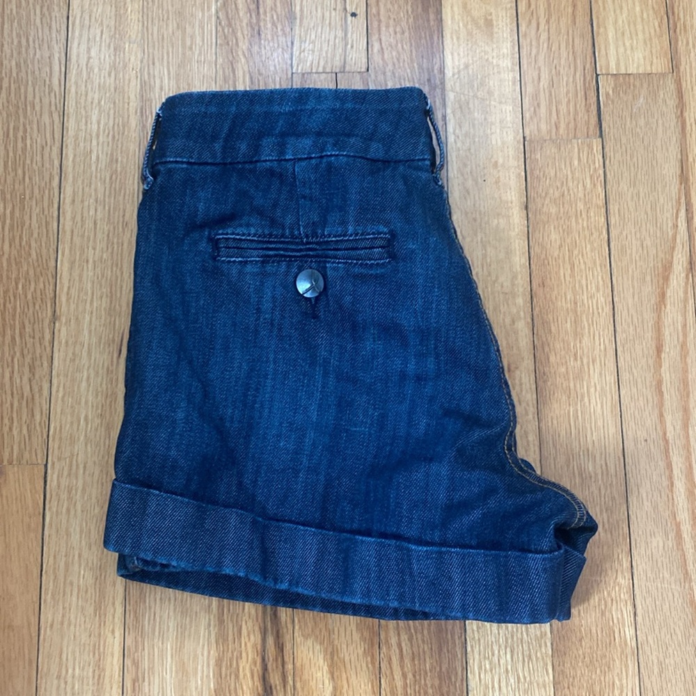 Shorts - Picture 5 of 6